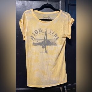 We The Free High Tide Graphic Tee size Medium